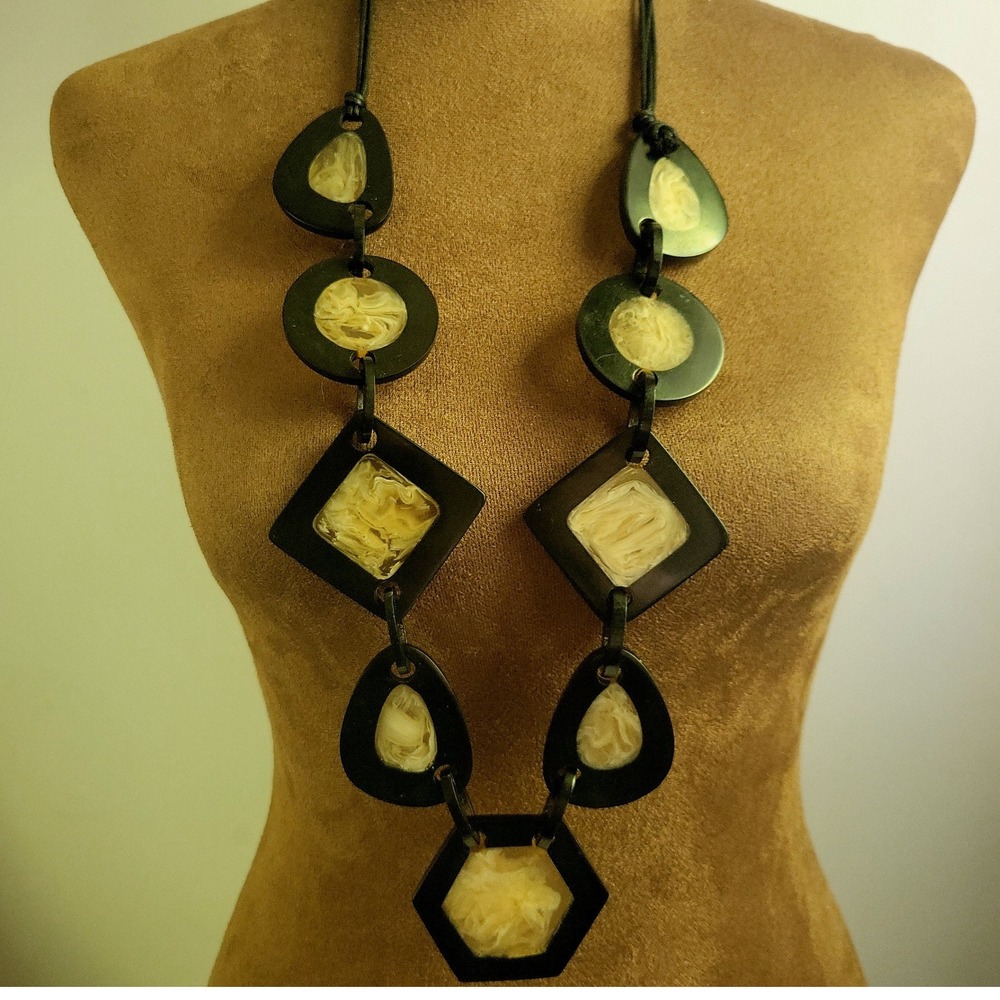 Geometric Resin Statement Necklace Black Cream Adjustable 36L 
Eclectic